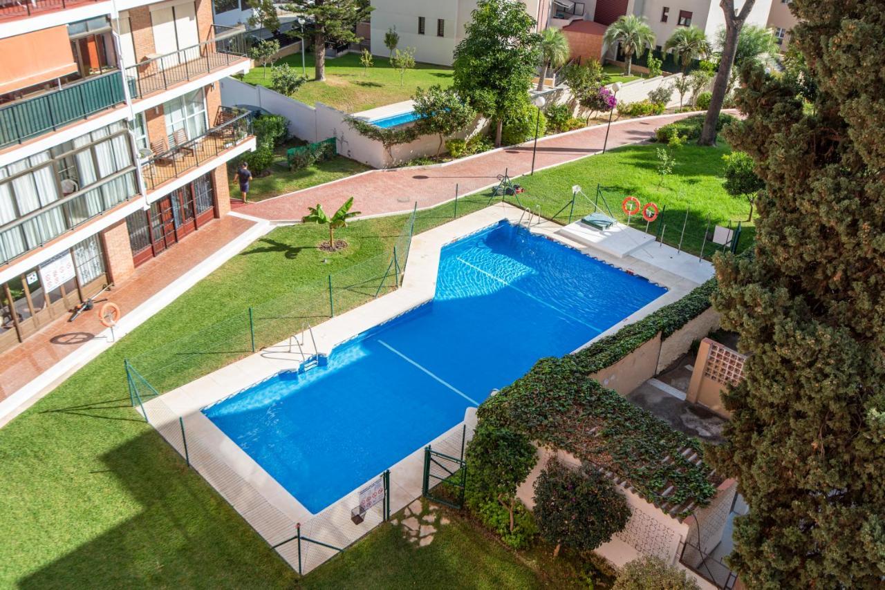 Apartamento Alef Apartment ตอร์เรโมลิโนส ภายนอก รูปภาพ